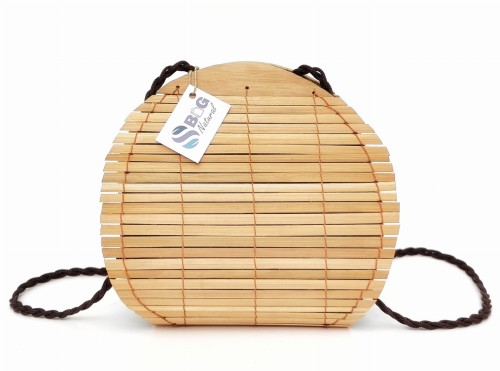 Torebka-koszyk-listonoszka-z-bambusa-na- lato-wegańska-lekka-okrągła-letnia-plażowa-boho-kolor-naturalny-beżowy-marka-SBagNatural.pl