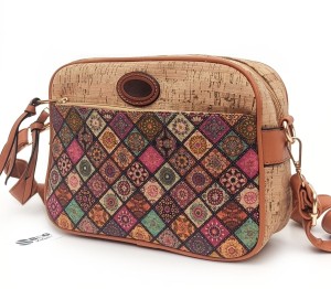 Torebka Korkowa Listonoszka BOX Praktyczna Pojemna Wegańska z Korka EKO